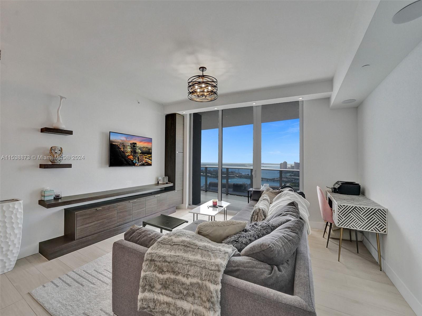 488 NE 18th St 4710, Miami, Florida 33132, 3 Bedrooms Bedrooms, ,3 BathroomsBathrooms,Residential,For Sale,488 NE 18th St 4710,A11538873