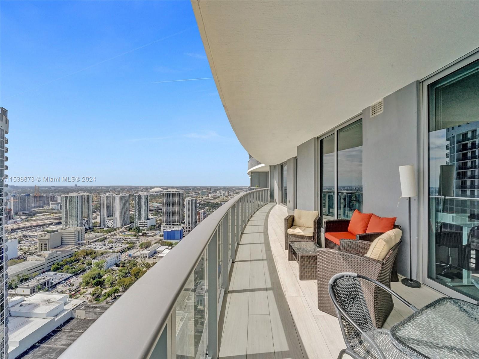 488 NE 18th St 4710, Miami, Florida 33132, 3 Bedrooms Bedrooms, ,3 BathroomsBathrooms,Residential,For Sale,488 NE 18th St 4710,A11538873