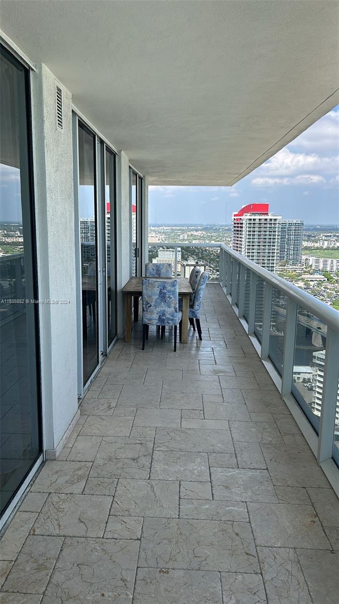 1830 S Ocean Dr 3208, Hallandale Beach, Florida 33009, 2 Bedrooms Bedrooms, ,2 BathroomsBathrooms,Residentiallease,For Rent,1830 S Ocean Dr 3208,A11538882