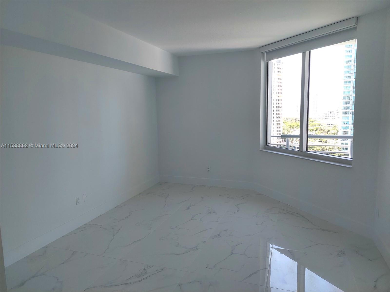 335 S Biscayne Blvd 1407, Miami, Florida 33131, 2 Bedrooms Bedrooms, ,2 BathroomsBathrooms,Residential,For Sale,335 S Biscayne Blvd 1407,A11538802