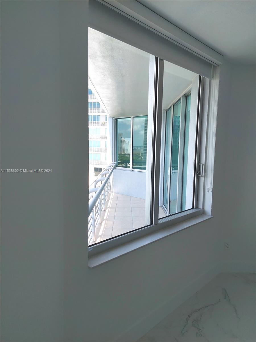 335 S Biscayne Blvd 1407, Miami, Florida 33131, 2 Bedrooms Bedrooms, ,2 BathroomsBathrooms,Residential,For Sale,335 S Biscayne Blvd 1407,A11538802