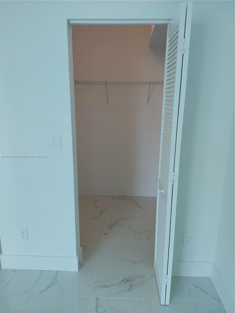 335 S Biscayne Blvd 1407, Miami, Florida 33131, 2 Bedrooms Bedrooms, ,2 BathroomsBathrooms,Residential,For Sale,335 S Biscayne Blvd 1407,A11538802