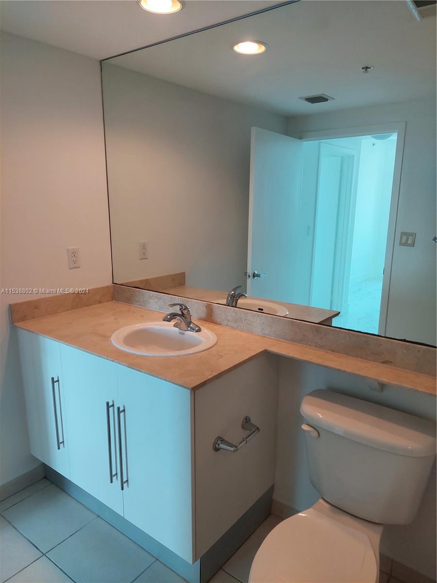 335 S Biscayne Blvd 1407, Miami, Florida 33131, 2 Bedrooms Bedrooms, ,2 BathroomsBathrooms,Residential,For Sale,335 S Biscayne Blvd 1407,A11538802