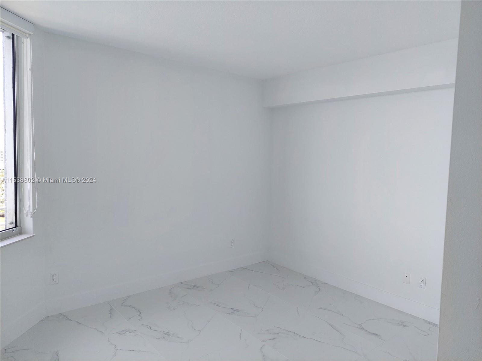 335 S Biscayne Blvd 1407, Miami, Florida 33131, 2 Bedrooms Bedrooms, ,2 BathroomsBathrooms,Residential,For Sale,335 S Biscayne Blvd 1407,A11538802