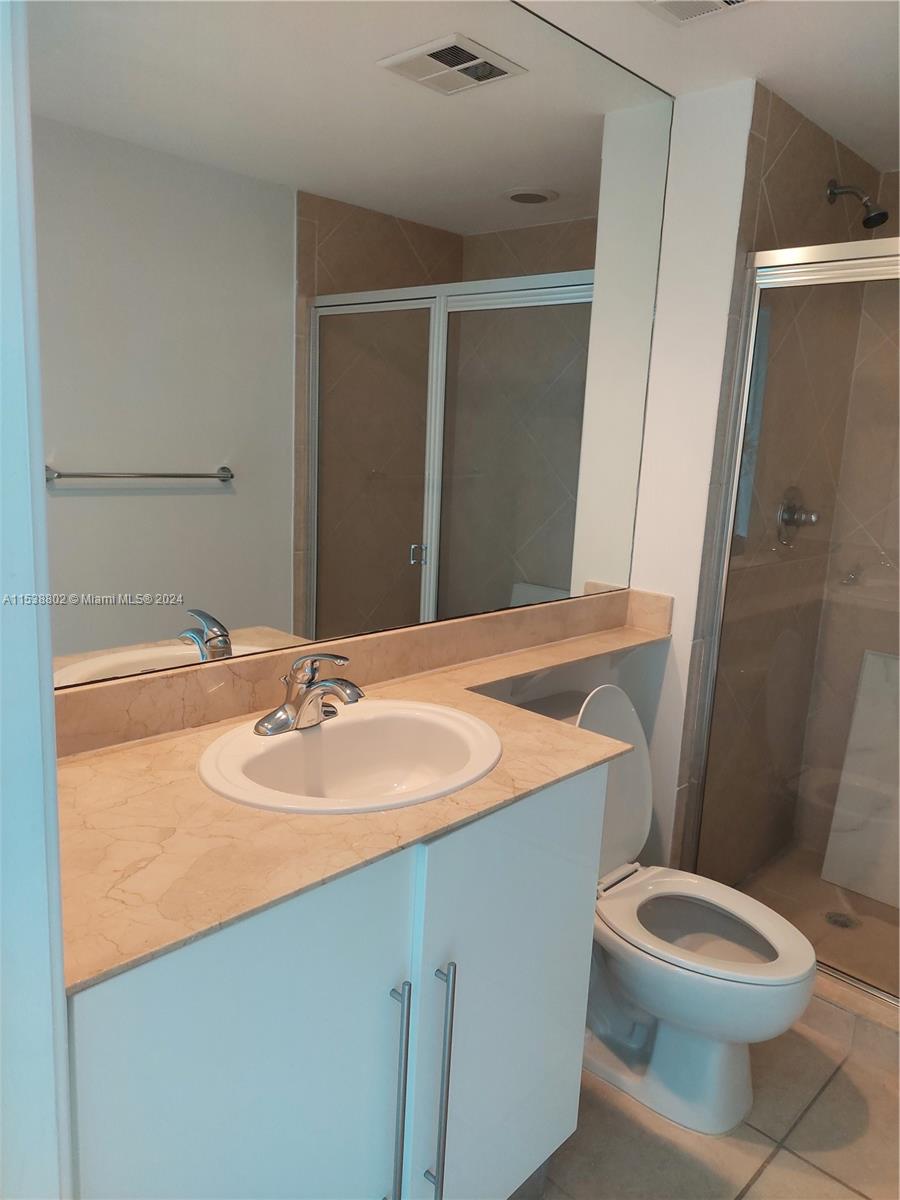 335 S Biscayne Blvd 1407, Miami, Florida 33131, 2 Bedrooms Bedrooms, ,2 BathroomsBathrooms,Residential,For Sale,335 S Biscayne Blvd 1407,A11538802