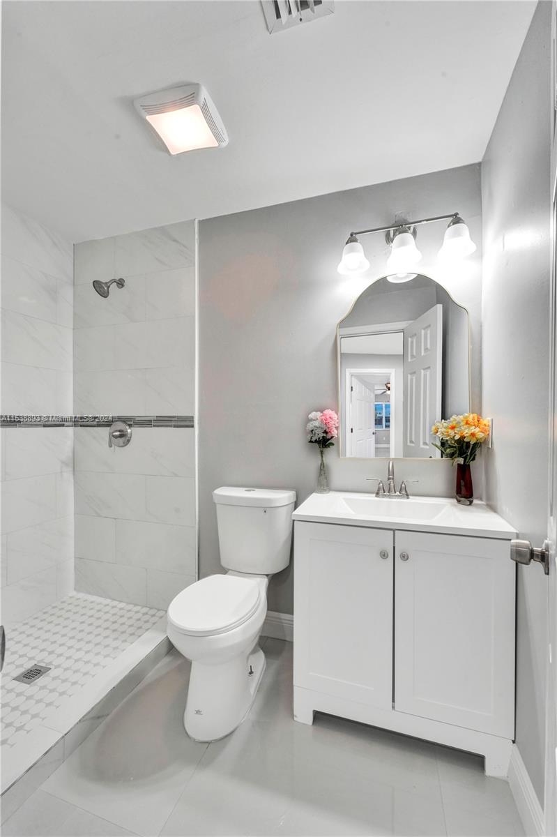 2725 Scott St, Hollywood, Florida 33020, 3 Bedrooms Bedrooms, ,2 BathroomsBathrooms,Residential,For Sale,2725 Scott St,A11538893