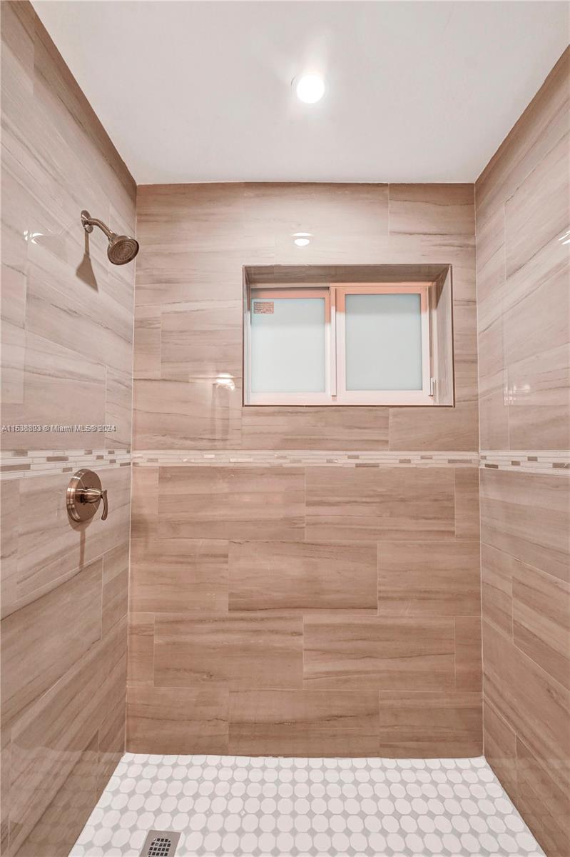 2725 Scott St, Hollywood, Florida 33020, 3 Bedrooms Bedrooms, ,2 BathroomsBathrooms,Residential,For Sale,2725 Scott St,A11538893