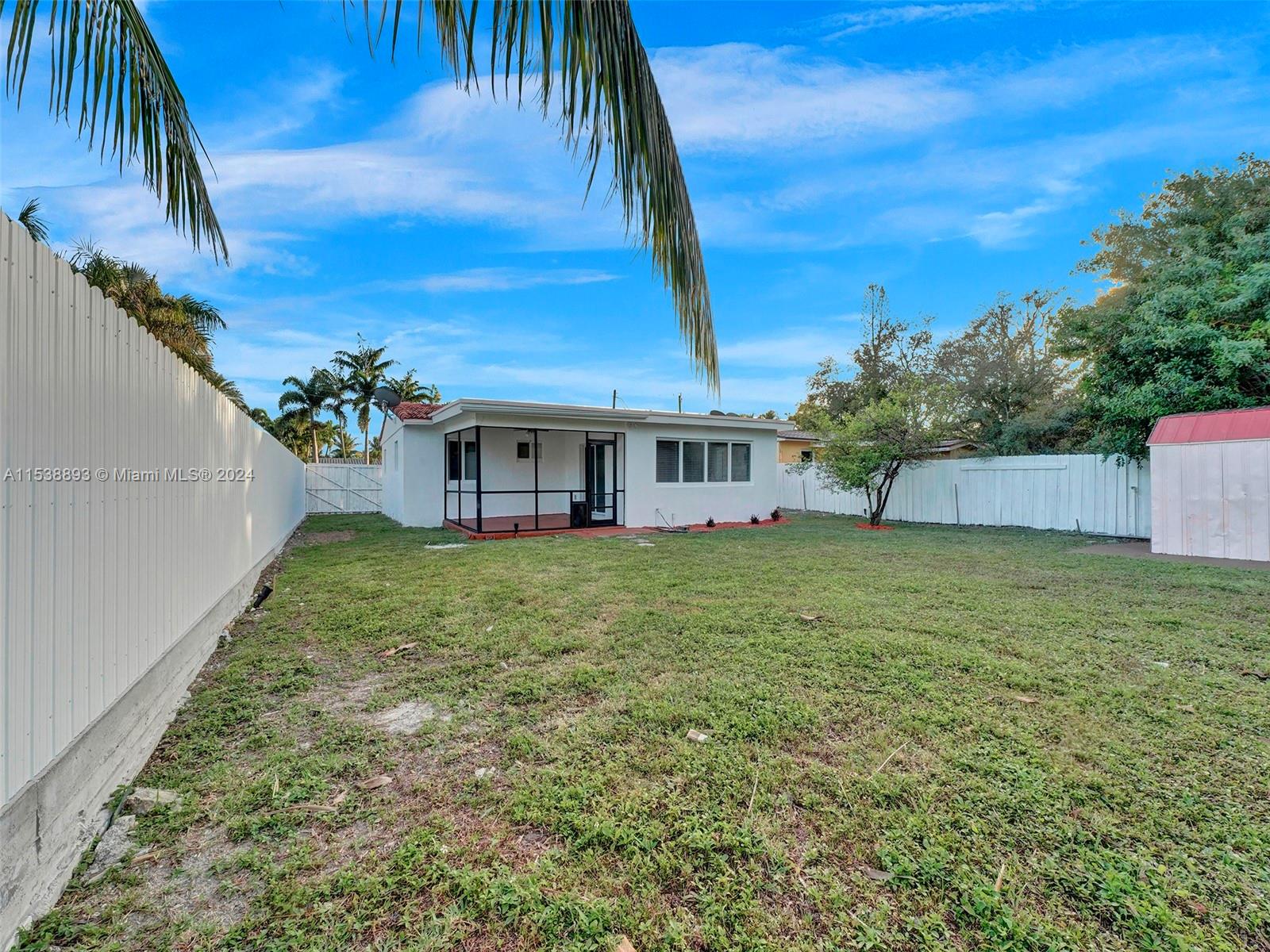 2725 Scott St, Hollywood, Florida 33020, 3 Bedrooms Bedrooms, ,2 BathroomsBathrooms,Residential,For Sale,2725 Scott St,A11538893