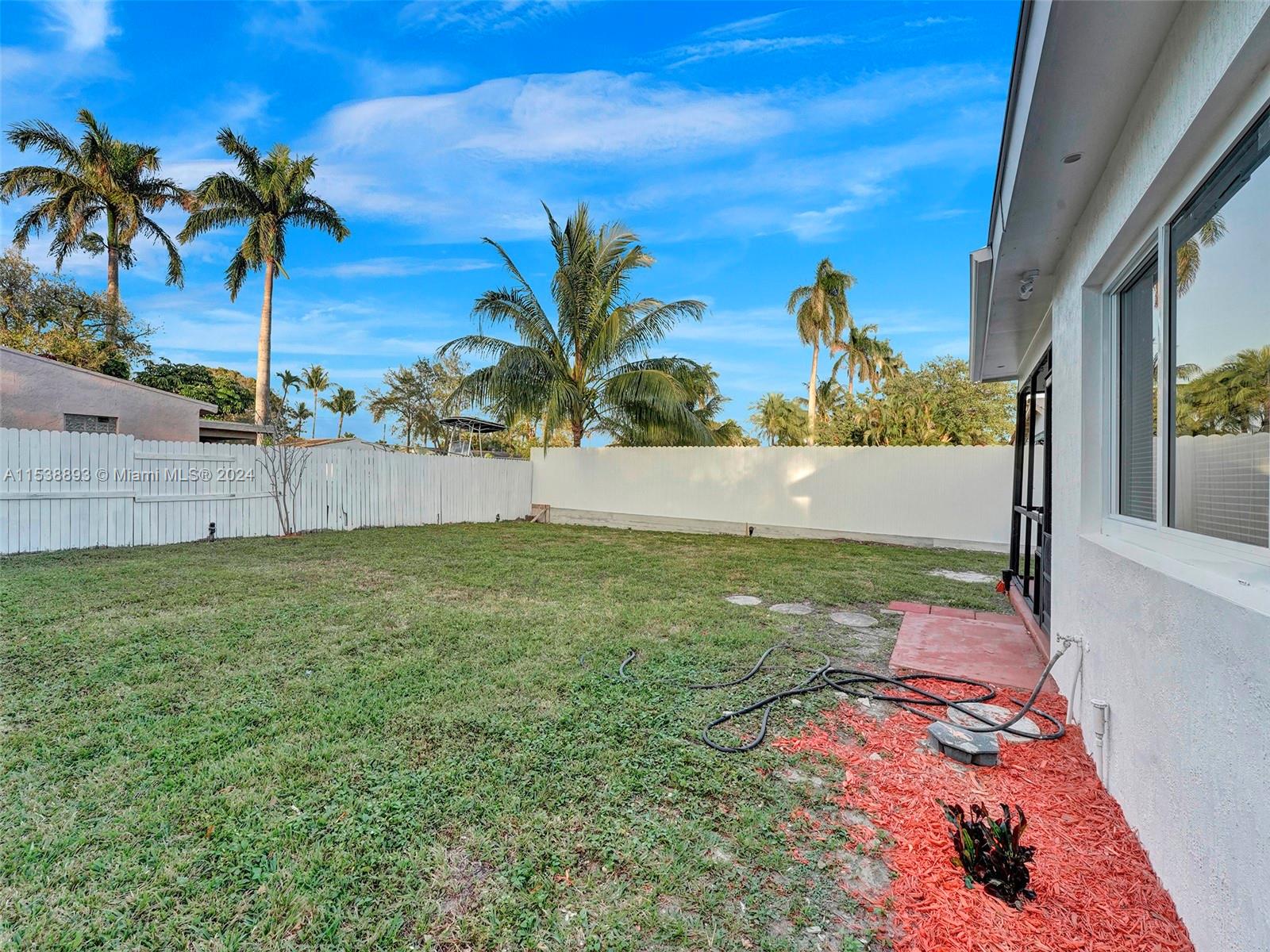 2725 Scott St, Hollywood, Florida 33020, 3 Bedrooms Bedrooms, ,2 BathroomsBathrooms,Residential,For Sale,2725 Scott St,A11538893