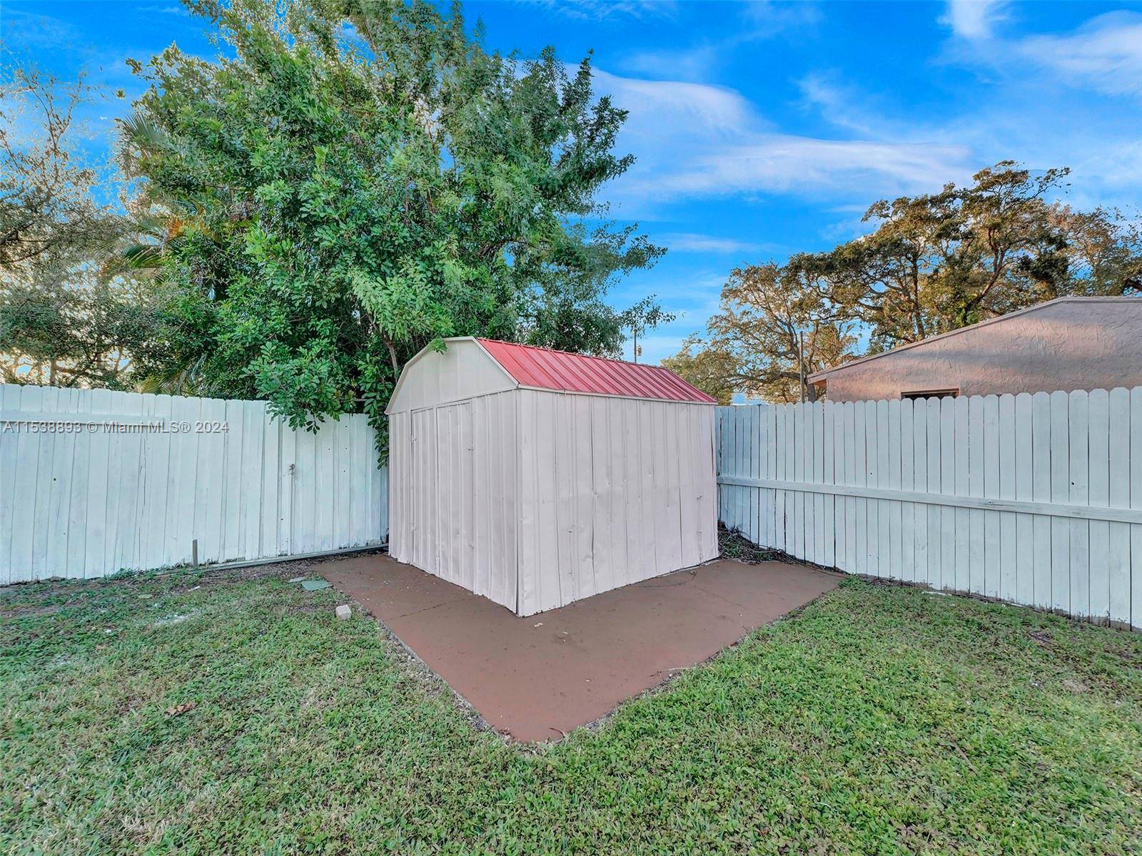 2725 Scott St, Hollywood, Florida 33020, 3 Bedrooms Bedrooms, ,2 BathroomsBathrooms,Residential,For Sale,2725 Scott St,A11538893