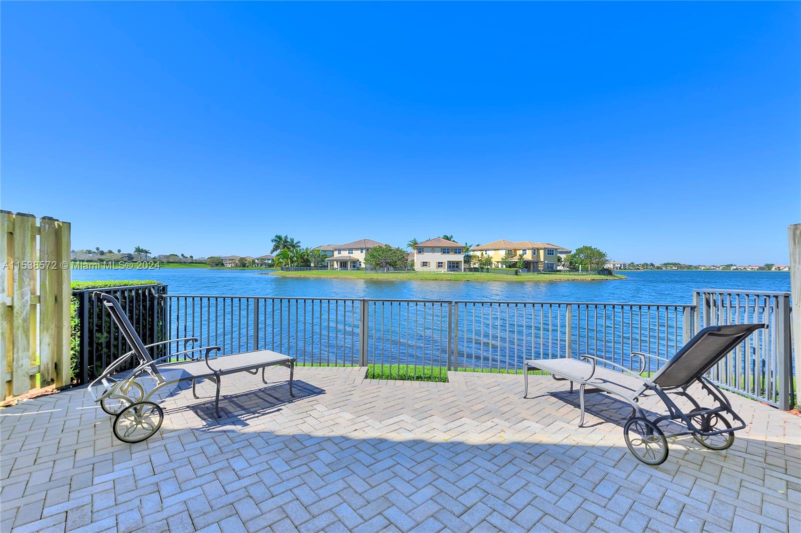 8449 Lakeview Trl, Parkland, FL, 33076 United States, 3 Bedrooms Bedrooms, ,2 BathroomsBathrooms,Residential,For Sale,Lakeview Trl,A11538572