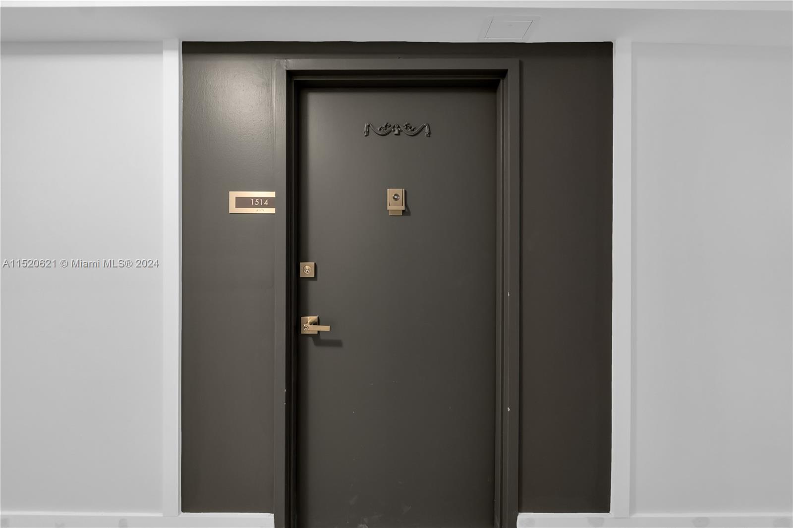 6039 Collins Ave 1514, Miami Beach, Florida 33140, 2 Bedrooms Bedrooms, ,2 BathroomsBathrooms,Residential,For Sale,6039 Collins Ave 1514,A11520621