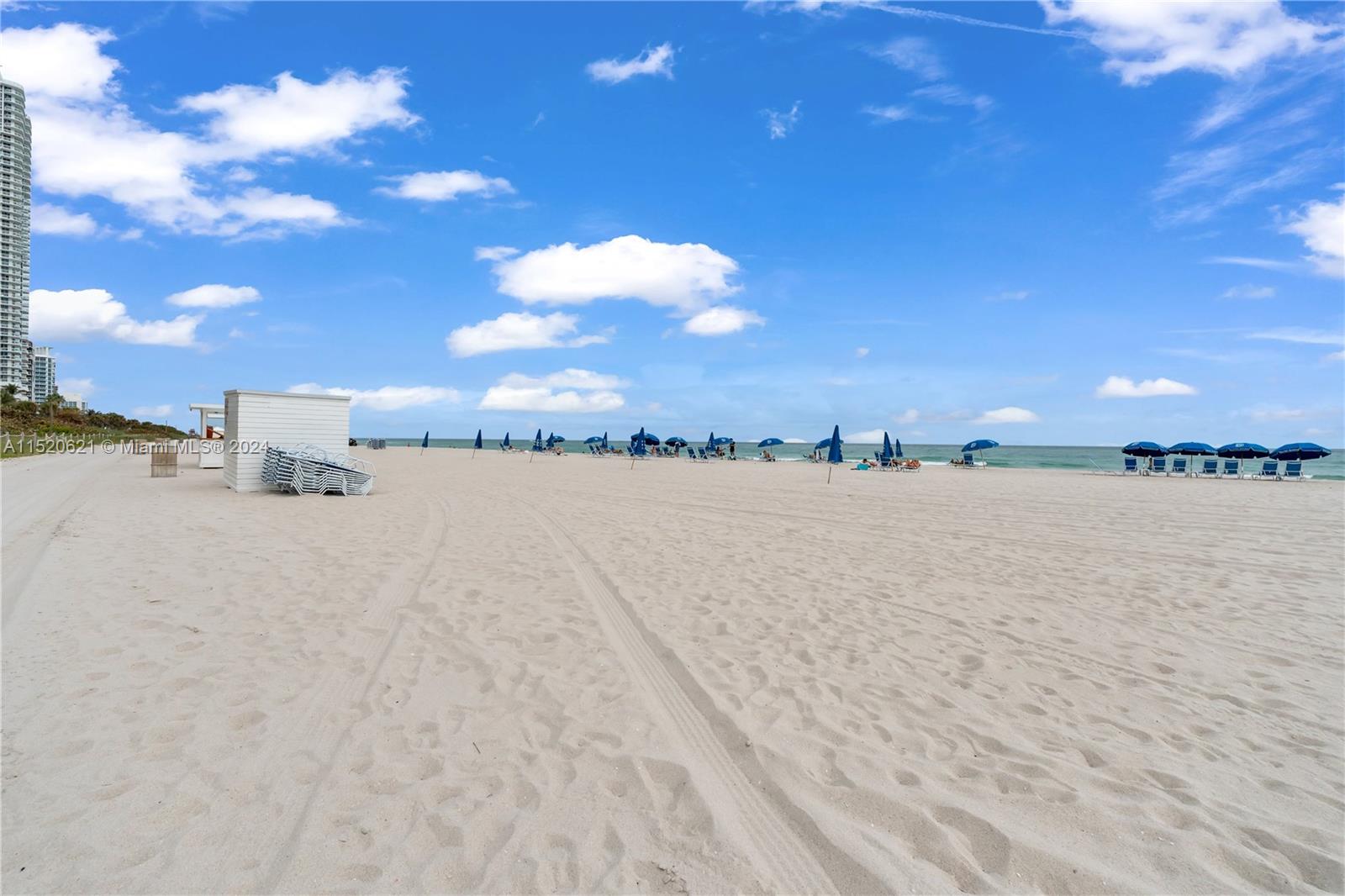6039 Collins Ave 1514, Miami Beach, Florida 33140, 2 Bedrooms Bedrooms, ,2 BathroomsBathrooms,Residential,For Sale,6039 Collins Ave 1514,A11520621