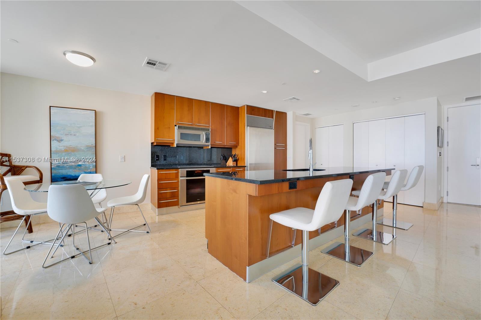 901 Brickell Key Blvd 1407, Miami, Florida 33131, 2 Bedrooms Bedrooms, ,2 BathroomsBathrooms,Residential,For Sale,901 Brickell Key Blvd 1407,A11537308