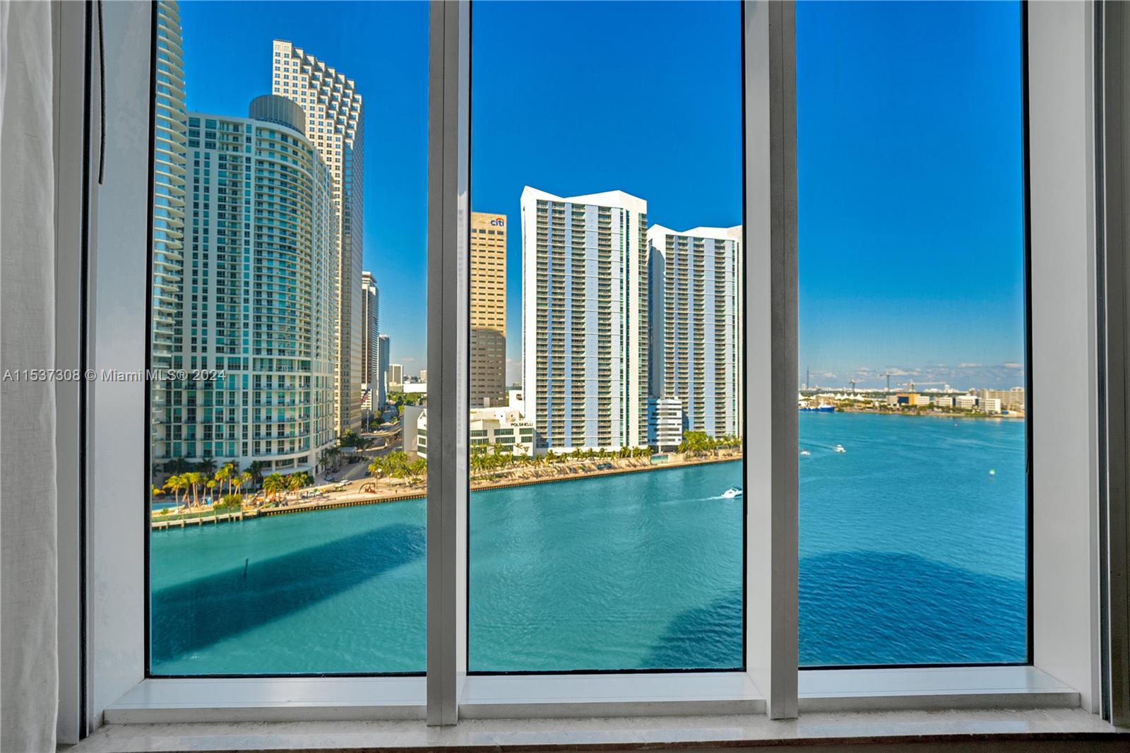 901 Brickell Key Blvd 1407, Miami, Florida 33131, 2 Bedrooms Bedrooms, ,2 BathroomsBathrooms,Residential,For Sale,901 Brickell Key Blvd 1407,A11537308