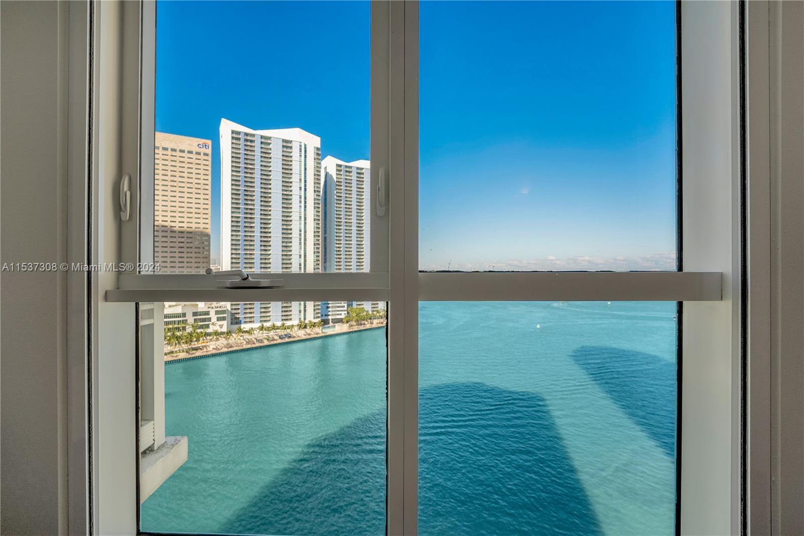 901 Brickell Key Blvd 1407, Miami, Florida 33131, 2 Bedrooms Bedrooms, ,2 BathroomsBathrooms,Residential,For Sale,901 Brickell Key Blvd 1407,A11537308