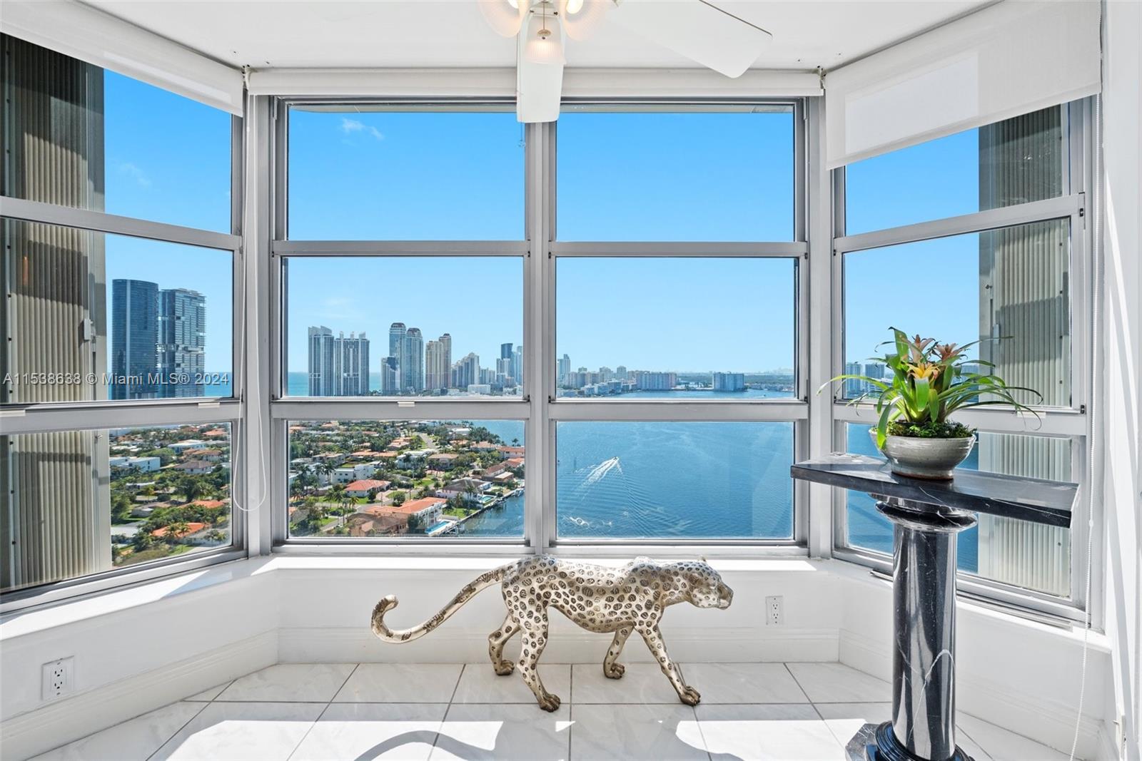 19195 36th Ct, Aventura, FL, 33180 United States, 2 Bedrooms Bedrooms, ,2 BathroomsBathrooms,Residential,For Sale,36th Ct,A11538638
