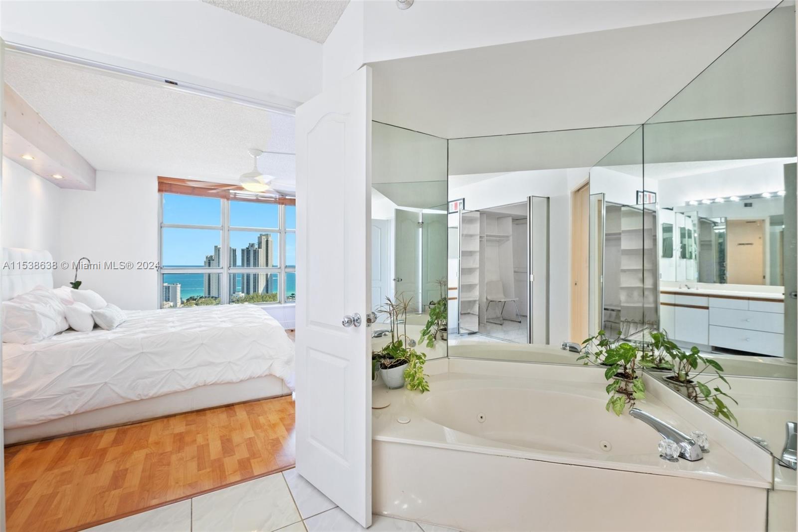 19195 36th Ct, Aventura, FL, 33180 United States, 2 Bedrooms Bedrooms, ,2 BathroomsBathrooms,Residential,For Sale,36th Ct,A11538638
