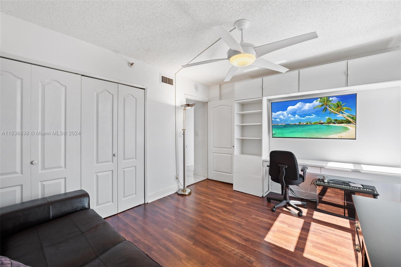 19195 36th Ct, Aventura, FL, 33180 United States, 2 Bedrooms Bedrooms, ,2 BathroomsBathrooms,Residential,For Sale,36th Ct,A11538638