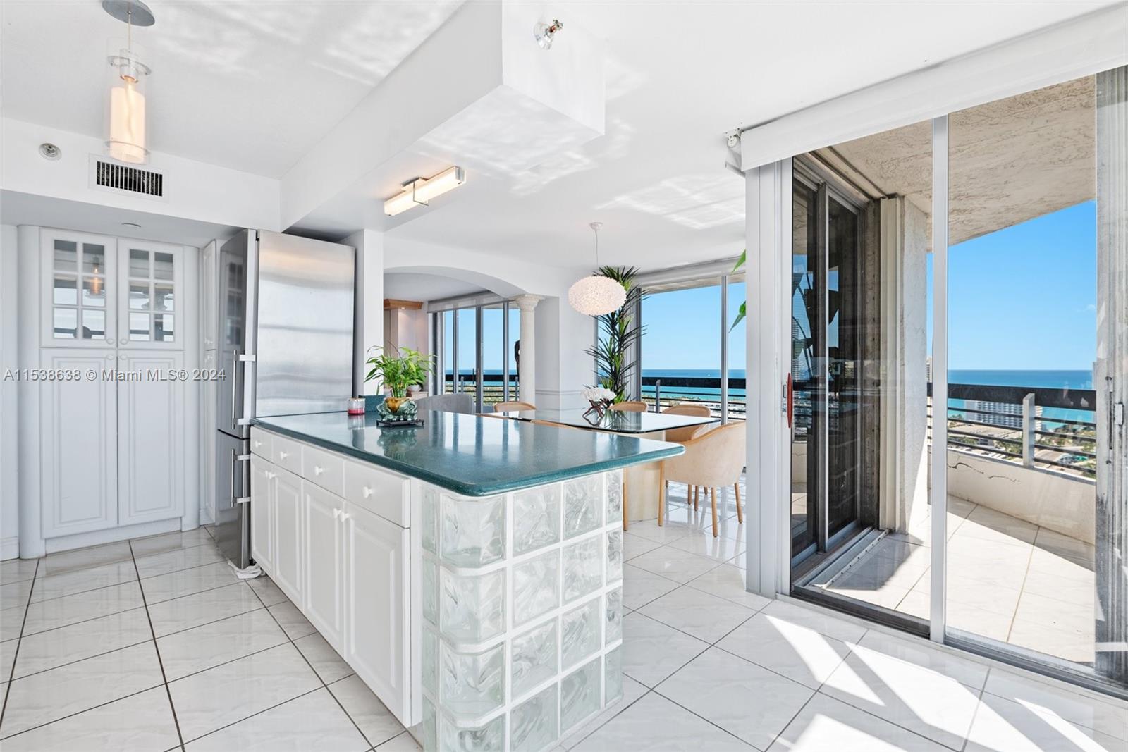 19195 36th Ct, Aventura, FL, 33180 United States, 2 Bedrooms Bedrooms, ,2 BathroomsBathrooms,Residential,For Sale,36th Ct,A11538638