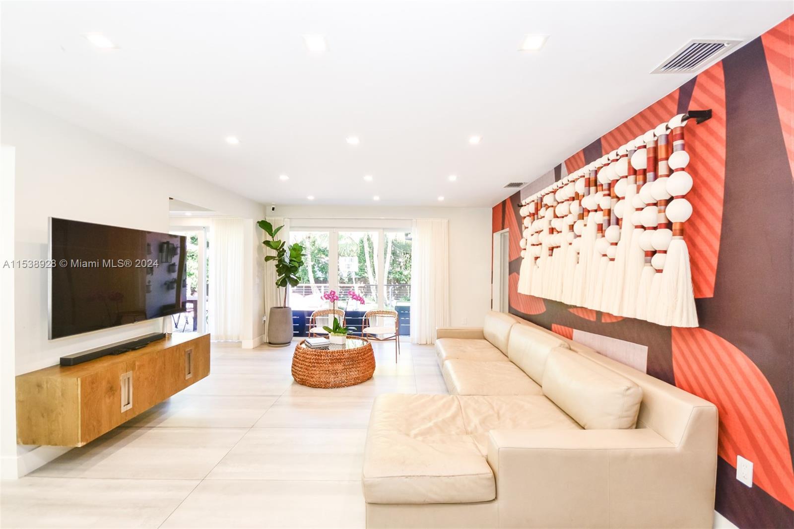 5201 NE 5th Ave, Miami, Florida 33137, 5 Bedrooms Bedrooms, ,4 BathroomsBathrooms,Residential,For Sale,5201 NE 5th Ave,A11538928