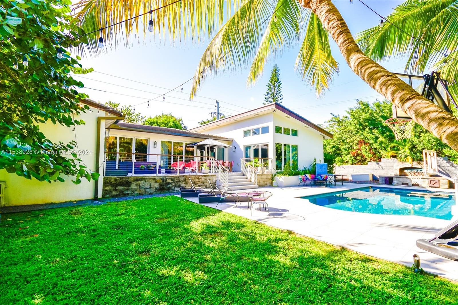 5201 NE 5th Ave, Miami, Florida 33137, 5 Bedrooms Bedrooms, ,4 BathroomsBathrooms,Residential,For Sale,5201 NE 5th Ave,A11538928