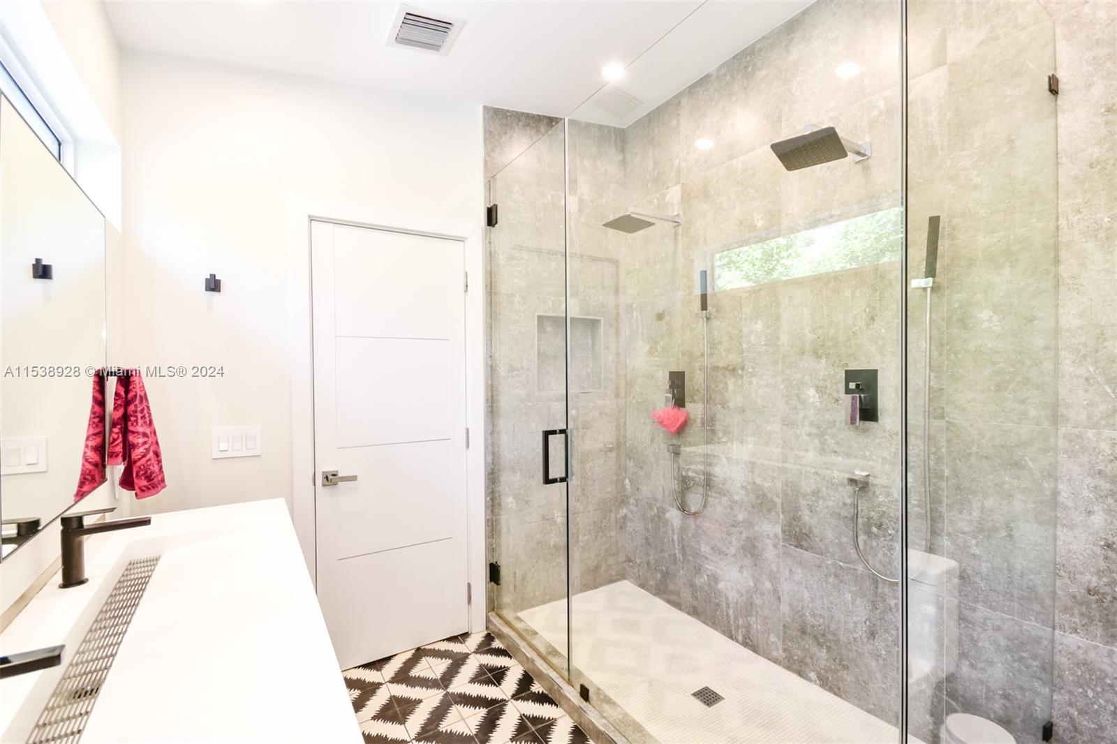 5201 NE 5th Ave, Miami, Florida 33137, 5 Bedrooms Bedrooms, ,4 BathroomsBathrooms,Residential,For Sale,5201 NE 5th Ave,A11538928