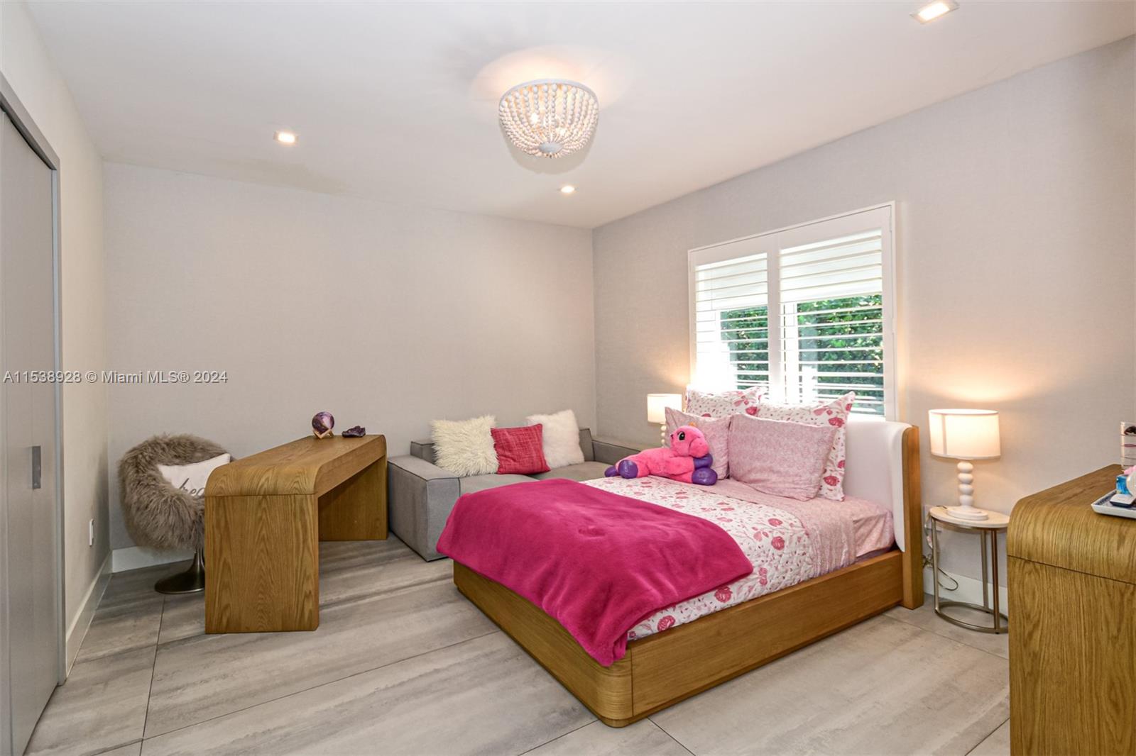 5201 NE 5th Ave, Miami, Florida 33137, 5 Bedrooms Bedrooms, ,4 BathroomsBathrooms,Residential,For Sale,5201 NE 5th Ave,A11538928