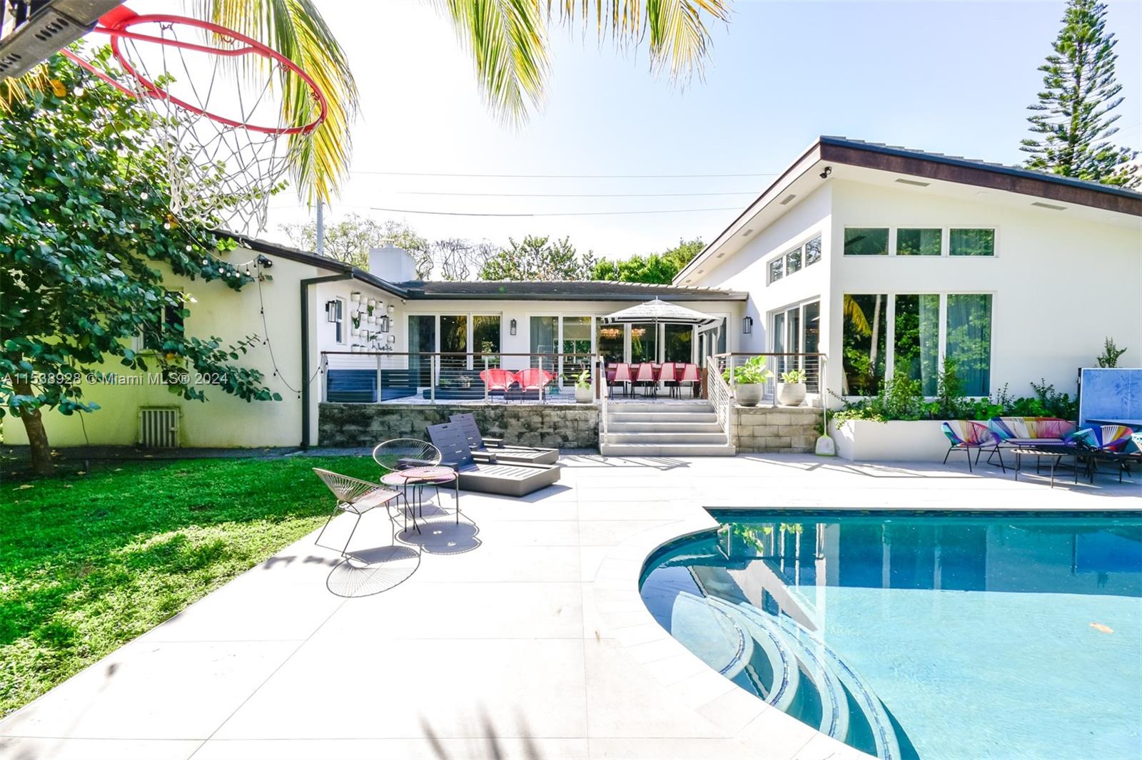 5201 5th Ave, Miami, FL, 33137 United States, 5 Bedrooms Bedrooms, ,4 BathroomsBathrooms,Residential,For Sale,5th Ave,A11538928