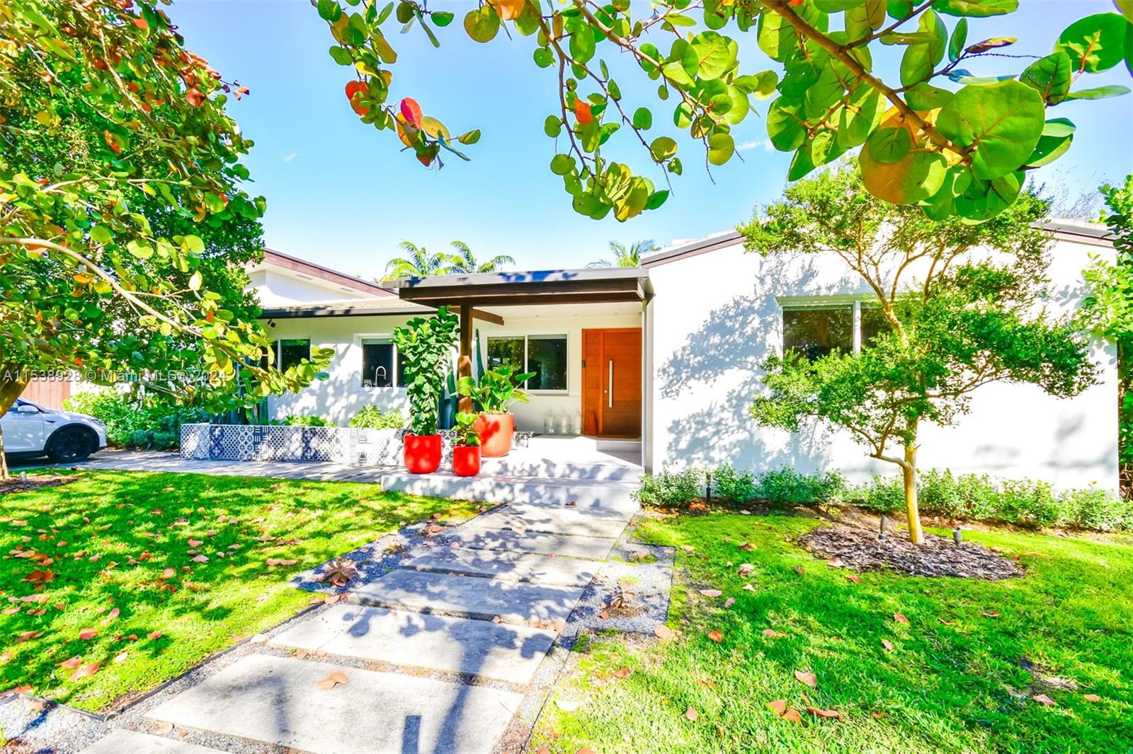 5201 NE 5th Ave, Miami, Florida 33137, 5 Bedrooms Bedrooms, ,4 BathroomsBathrooms,Residential,For Sale,5201 NE 5th Ave,A11538928