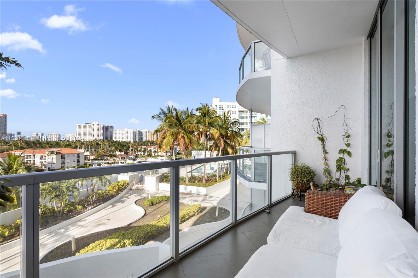 3029 188th St, Aventura, FL, 33180 United States, 2 Bedrooms Bedrooms, ,2 BathroomsBathrooms,Residential,For Sale,188th St,A11538615