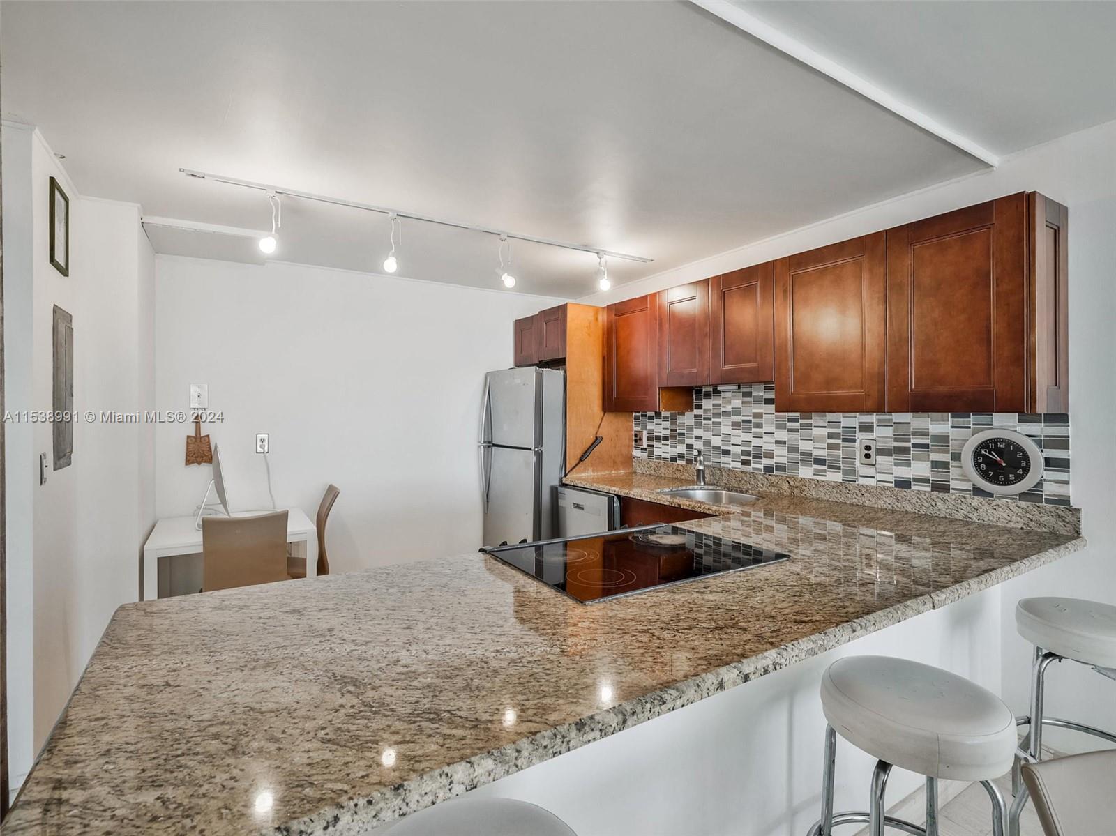 Aventura, FL, 33160 United States, 1 Bedroom Bedrooms, ,1 BathroomBathrooms,Residential,For Sale,A11538991