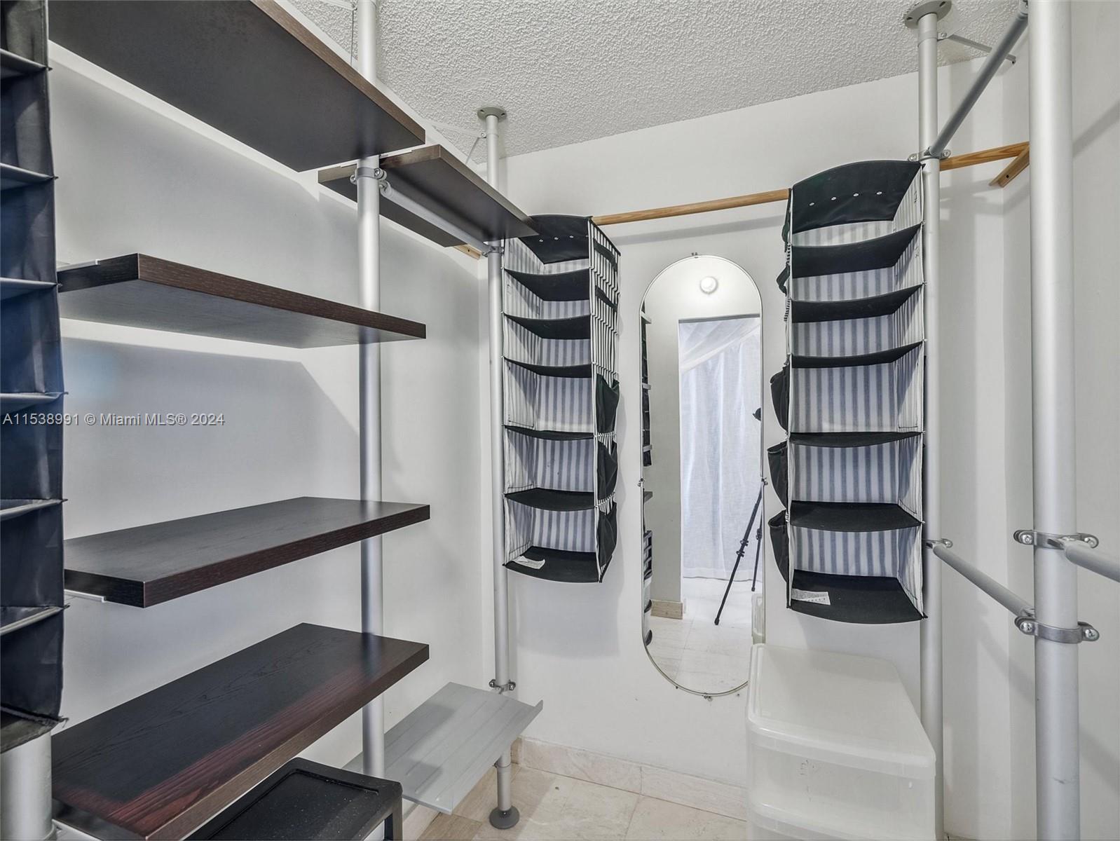 Aventura, FL, 33160 United States, 1 Bedroom Bedrooms, ,1 BathroomBathrooms,Residential,For Sale,A11538991