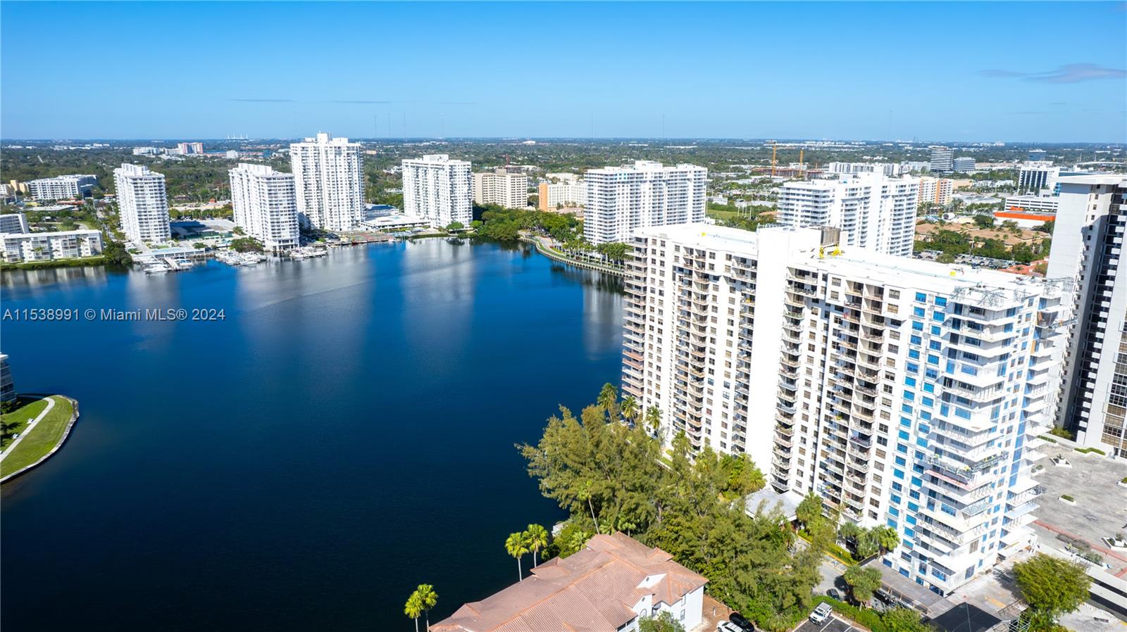 Aventura, FL, 33160 United States, 1 Bedroom Bedrooms, ,1 BathroomBathrooms,Residential,For Sale,A11538991