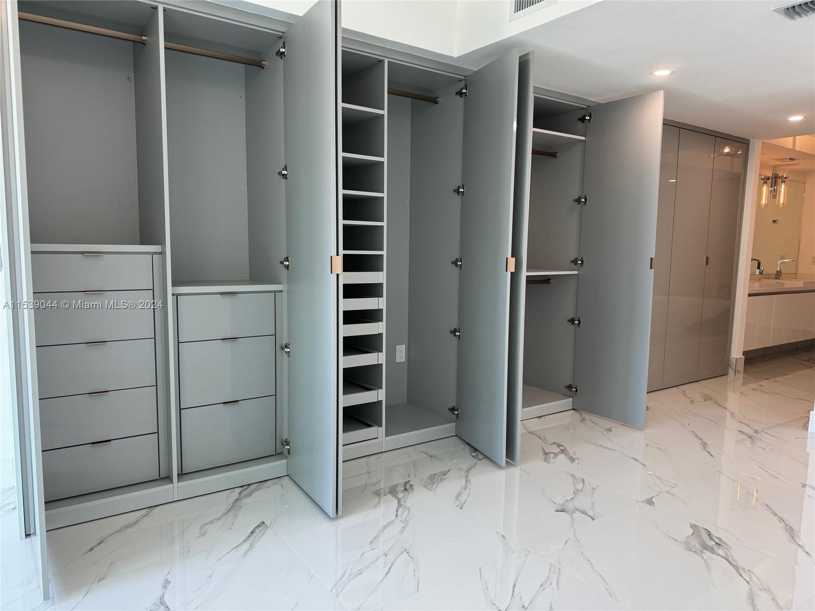 330 Sunny Isles Blvd 5-1003, Sunny Isles Beach, Florida 33160, 3 Bedrooms Bedrooms, ,2 BathroomsBathrooms,Residentiallease,For Rent,330 Sunny Isles Blvd 5-1003,A11539044