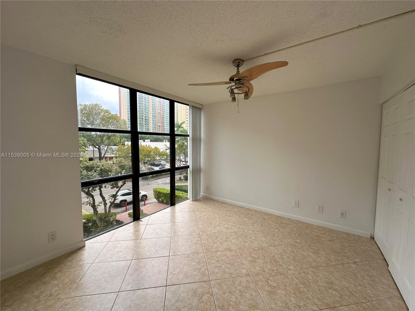 17021 N Bay Rd 320-4, Sunny Isles Beach, Florida 33160, 2 Bedrooms Bedrooms, ,2 BathroomsBathrooms,Residential,For Sale,17021 N Bay Rd 320-4,A11539005