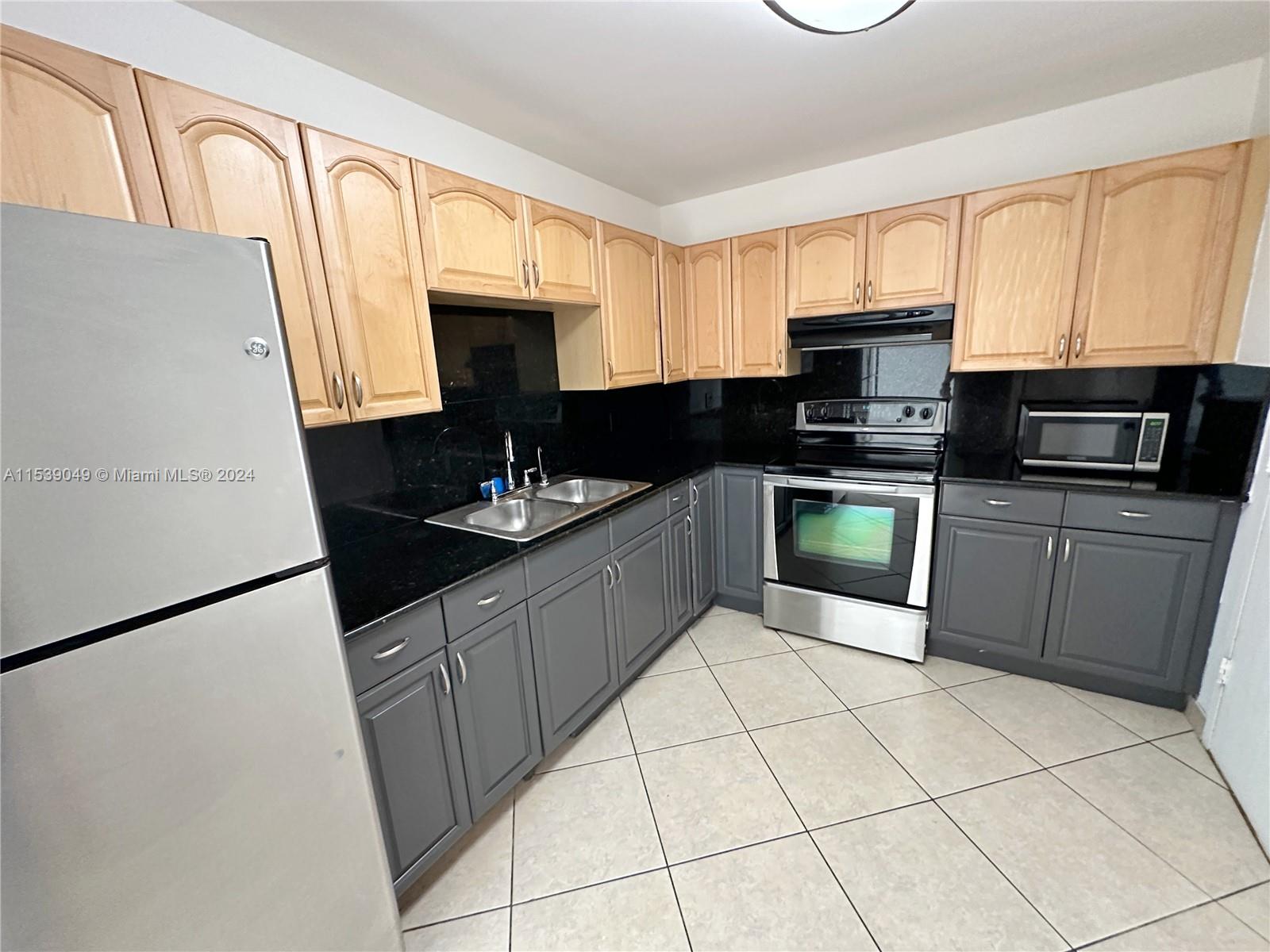 3800 S Ocean Dr 611, Hollywood, Florida 33019, 2 Bedrooms Bedrooms, ,2 BathroomsBathrooms,Residentiallease,For Rent,3800 S Ocean Dr 611,A11539049