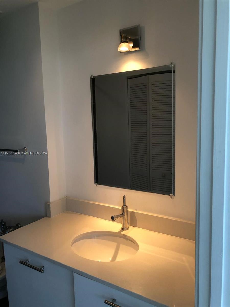 Miami, Florida 33137, 1 Bedroom Bedrooms, ,1 BathroomBathrooms,Residentiallease,For Rent,A11538994