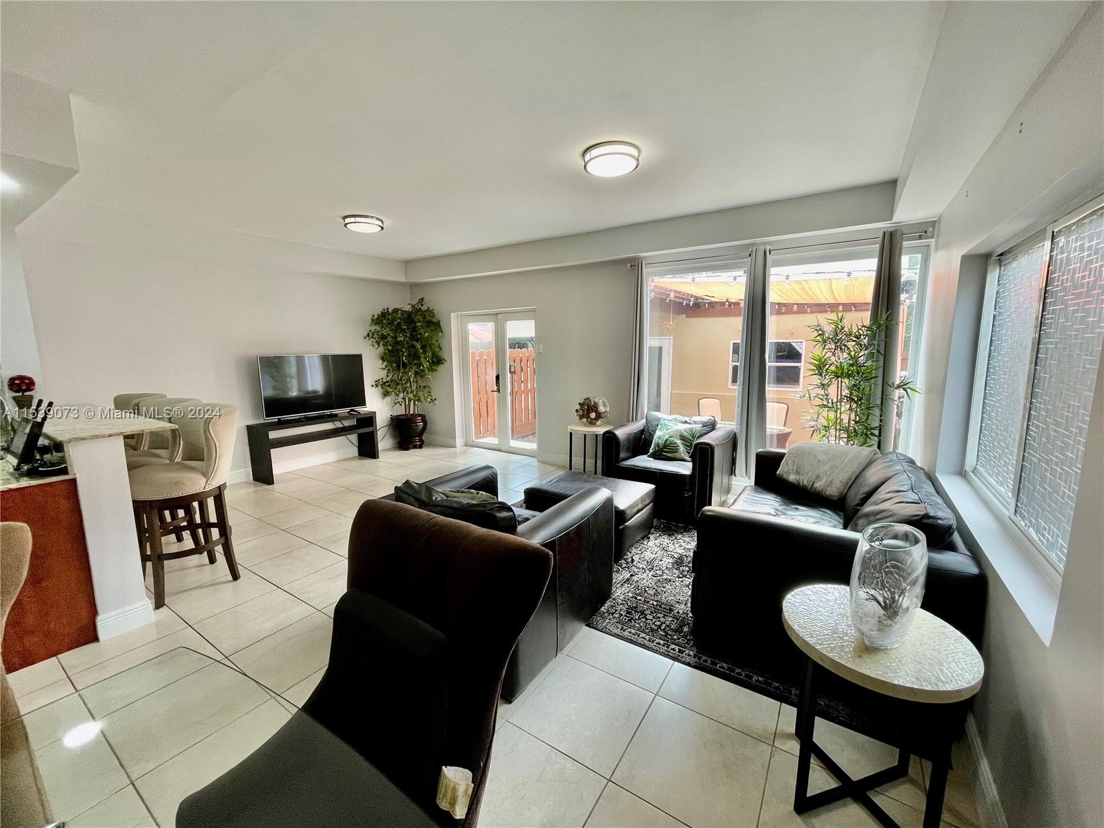 1714 Mayo St 0, Hollywood, Florida 33020, 3 Bedrooms Bedrooms, ,2 BathroomsBathrooms,Residentiallease,For Rent,1714 Mayo St 0,A11539073