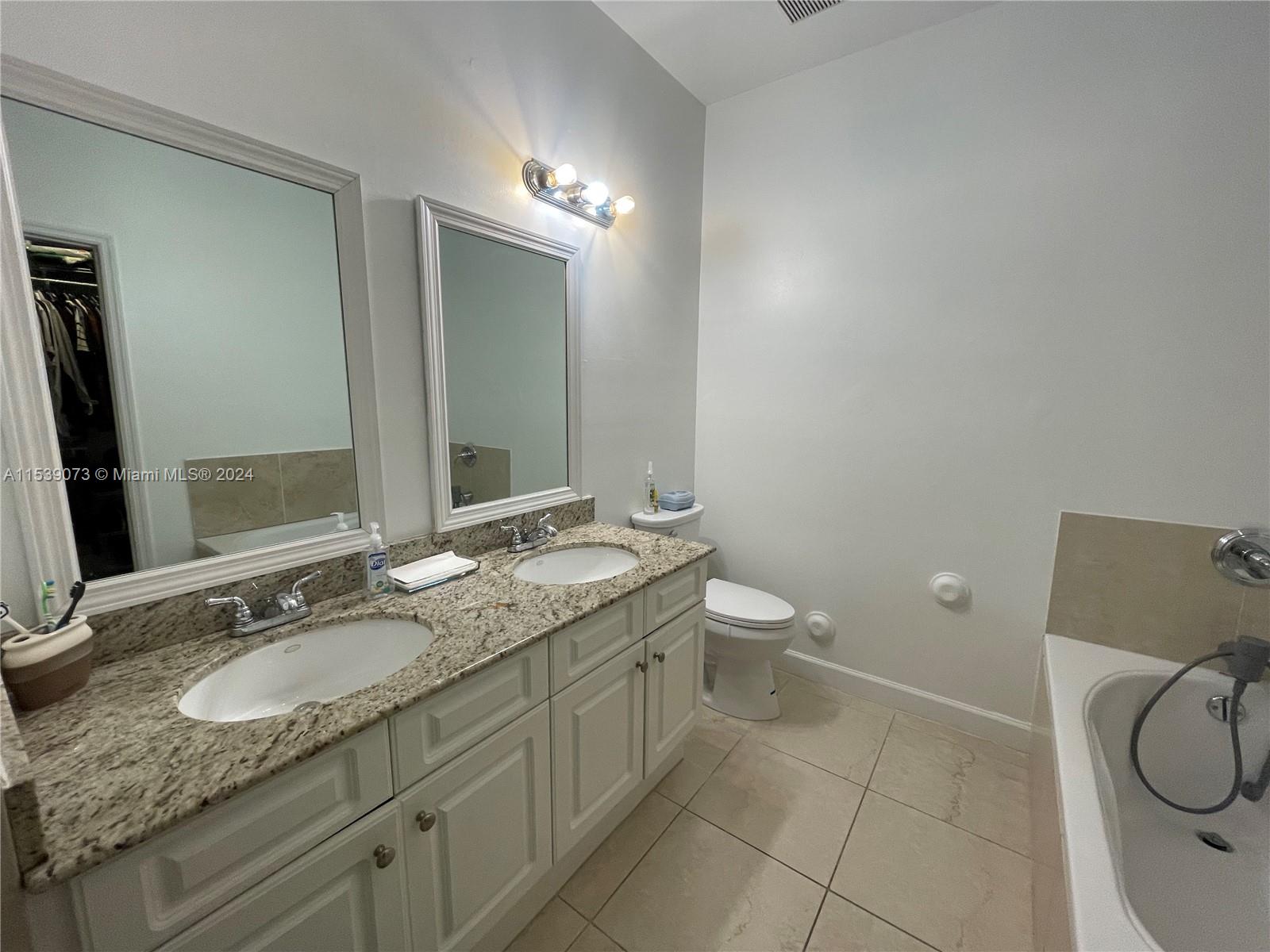 1714 Mayo St 0, Hollywood, Florida 33020, 3 Bedrooms Bedrooms, ,2 BathroomsBathrooms,Residentiallease,For Rent,1714 Mayo St 0,A11539073