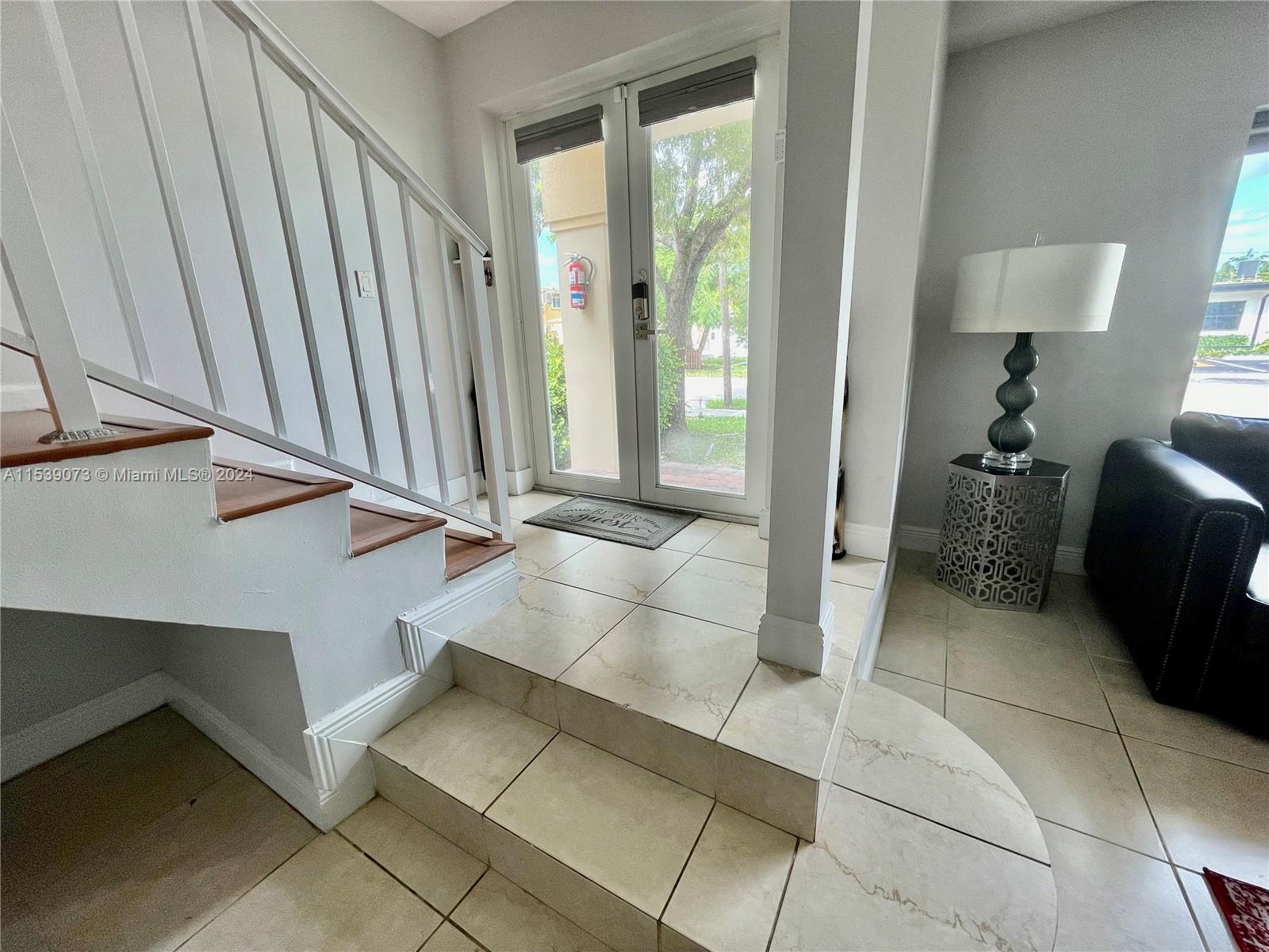 1714 Mayo St 0, Hollywood, Florida 33020, 3 Bedrooms Bedrooms, ,2 BathroomsBathrooms,Residentiallease,For Rent,1714 Mayo St 0,A11539073