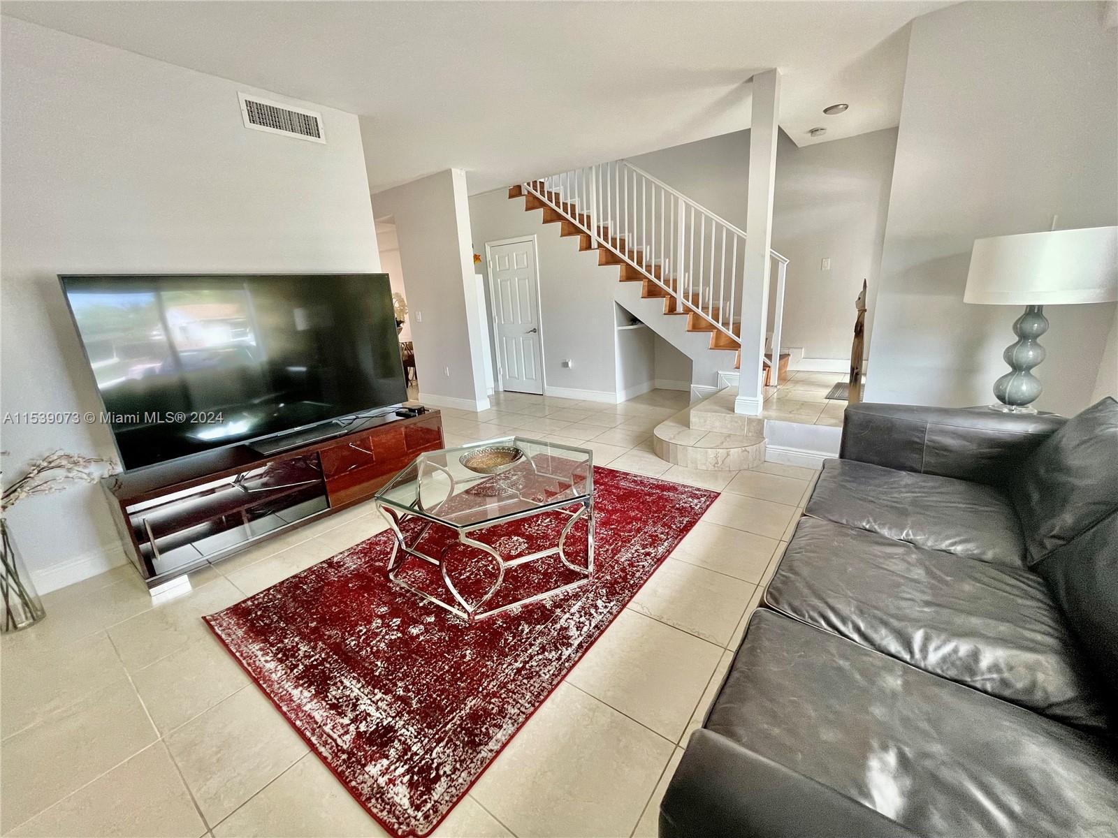 1714 Mayo St 0, Hollywood, Florida 33020, 3 Bedrooms Bedrooms, ,2 BathroomsBathrooms,Residentiallease,For Rent,1714 Mayo St 0,A11539073