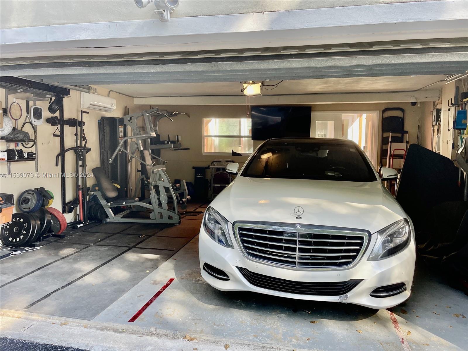 1714 Mayo St 0, Hollywood, Florida 33020, 3 Bedrooms Bedrooms, ,2 BathroomsBathrooms,Residentiallease,For Rent,1714 Mayo St 0,A11539073