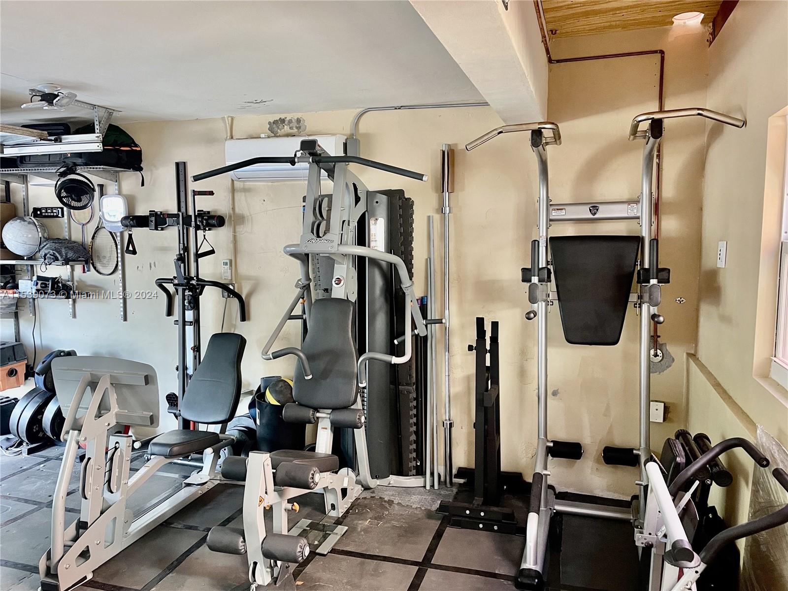 1714 Mayo St 0, Hollywood, Florida 33020, 3 Bedrooms Bedrooms, ,2 BathroomsBathrooms,Residentiallease,For Rent,1714 Mayo St 0,A11539073