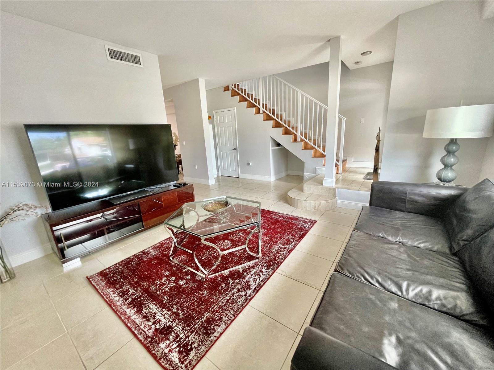 1714 Mayo St 0, Hollywood, Florida 33020, 3 Bedrooms Bedrooms, ,2 BathroomsBathrooms,Residentiallease,For Rent,1714 Mayo St 0,A11539073