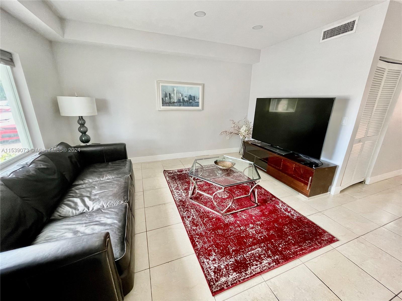 1714 Mayo St 0, Hollywood, Florida 33020, 3 Bedrooms Bedrooms, ,2 BathroomsBathrooms,Residentiallease,For Rent,1714 Mayo St 0,A11539073