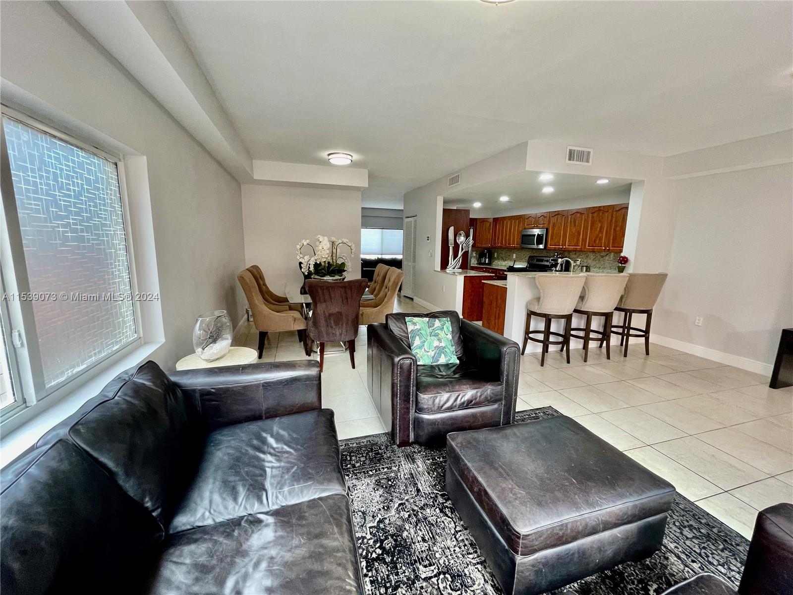 1714 Mayo St 0, Hollywood, Florida 33020, 3 Bedrooms Bedrooms, ,2 BathroomsBathrooms,Residentiallease,For Rent,1714 Mayo St 0,A11539073