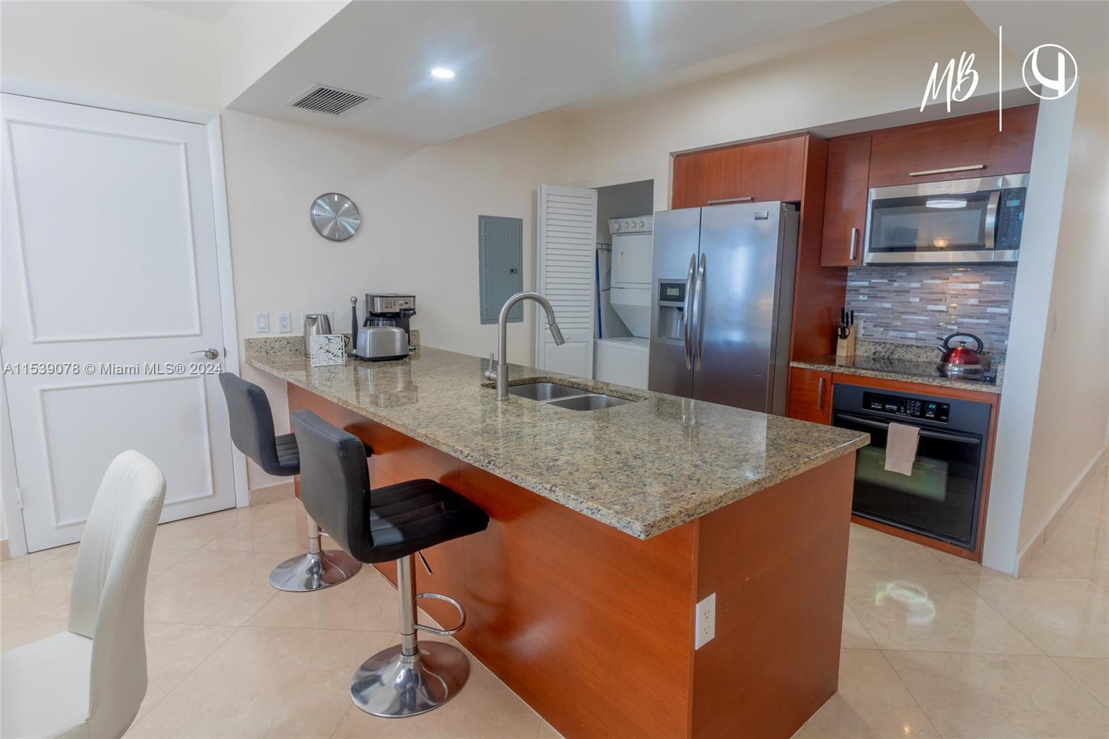 1830 S Ocean Dr 2210, Hallandale Beach, Florida 33009, 1 Bedroom Bedrooms, ,2 BathroomsBathrooms,Residentiallease,For Rent,1830 S Ocean Dr 2210,A11539078