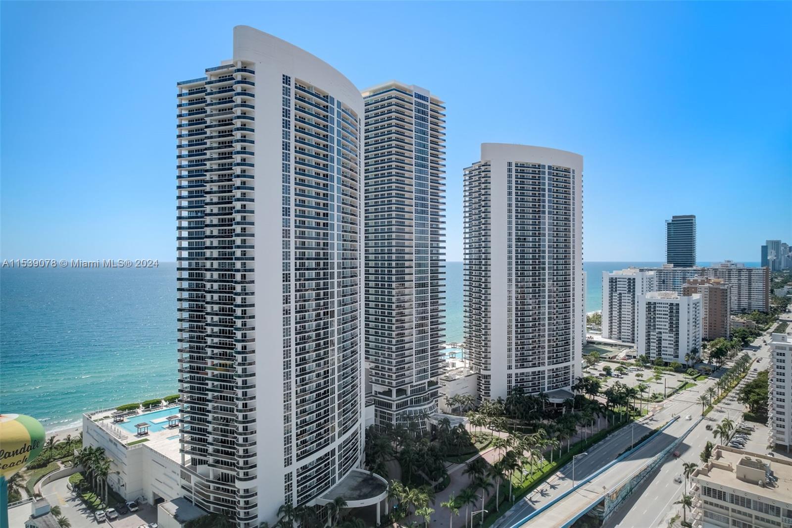 1830 S Ocean Dr 2210, Hallandale Beach, Florida 33009, 1 Bedroom Bedrooms, ,2 BathroomsBathrooms,Residentiallease,For Rent,1830 S Ocean Dr 2210,A11539078