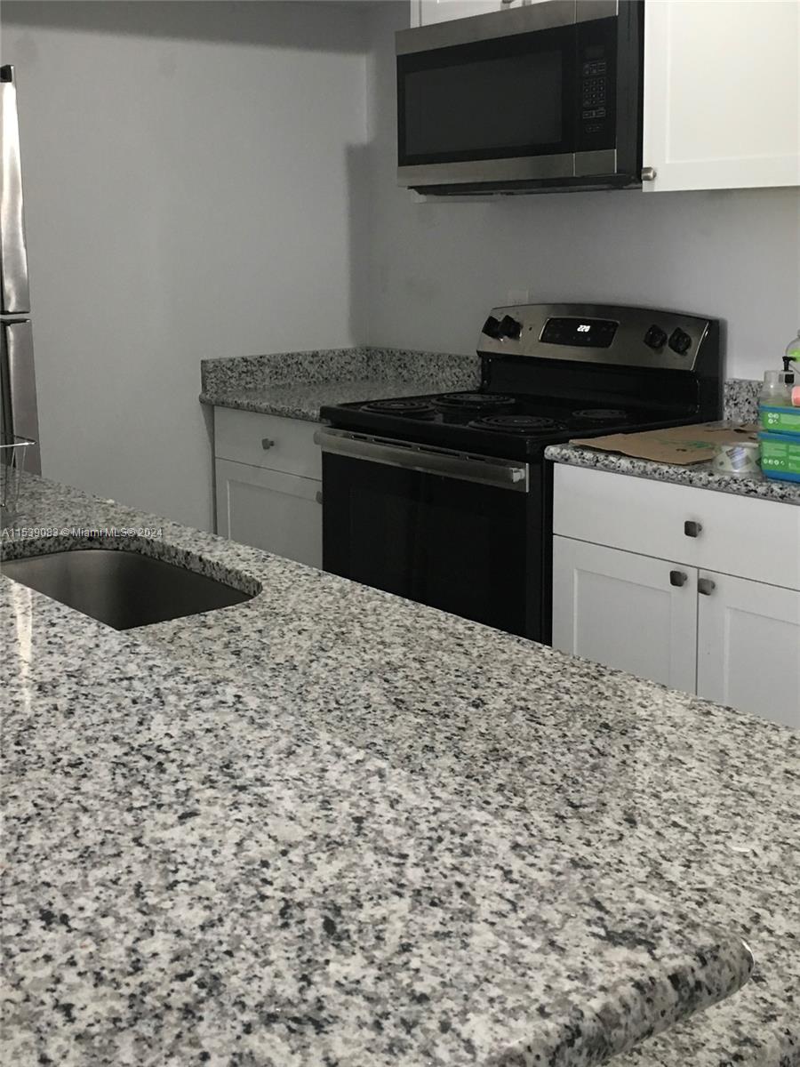 7721 Dunham Blvd D, Miami, Florida 33138, 3 Bedrooms Bedrooms, ,2 BathroomsBathrooms,Residentiallease,For Rent,7721 Dunham Blvd D,A11539083